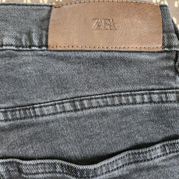 ZARA Women Black Denim Jeans Slim Fit Waist Size 31  B10 - Picture 7 of 7